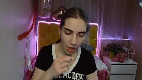 nikastarkk online show from March 8, 2025, 7:09 pm