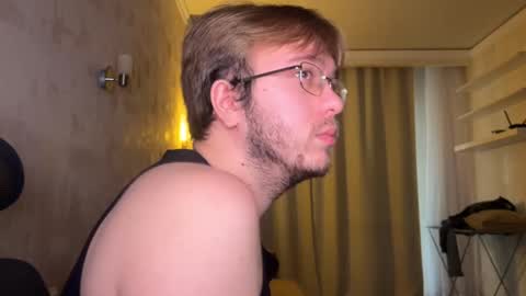 Celine online show from October 31, 2025, 6:47 am