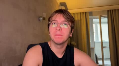 Celine online show from November 13, 2025, 11:20 am