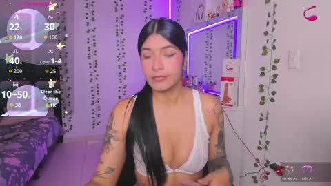 Niki online show from December 14, 2025, 1:49 pm