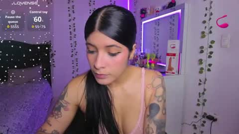 Snapshot of nikibryce_ chatting on June 25, 2026, 1:49 am Niki online show from June 25, 2026, 1:49 am