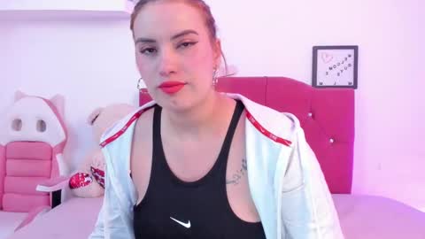 Nikii  online show from January 11, 2025, 10:40 pm