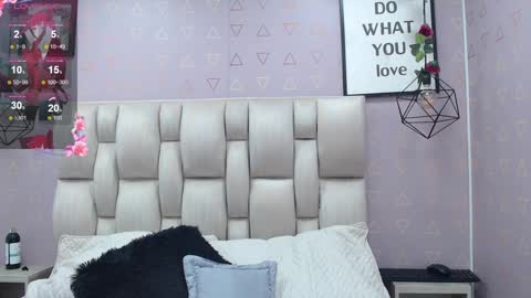 Nilly online show from December 23, 2024, 10:44 pm