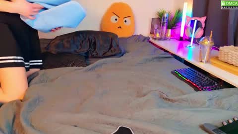 Kitty Chatte online show from February 4, 2025, 11:59 pm