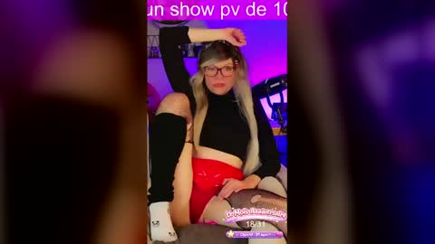 Kitty Chatte online show from April 21, 2026, 8:01 pm