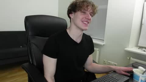 nikki online show from March 18, 2026, 8:56 pm