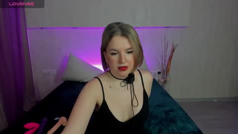 Nikki online show from February 1, 2025, 10:37 am