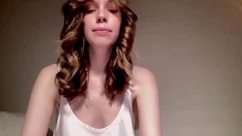 Nikki online show from December 20, 2024, 1:43 pm