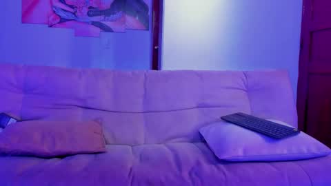 nikki_uwu online show from February 7, 2026, 7:28 pm