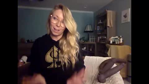Snapshot of nikkib653466 chatting on June 11, 2026, 12:32 am nikkib653466 online show from June 11, 2026, 12:32 am