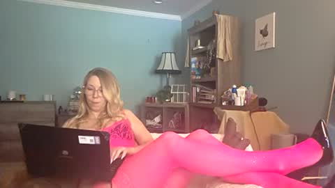 Snapshot of nikkib653466 chatting on July 8, 2026, 6:23 pm nikkib653466 online show from July 8, 2026, 6:23 pm