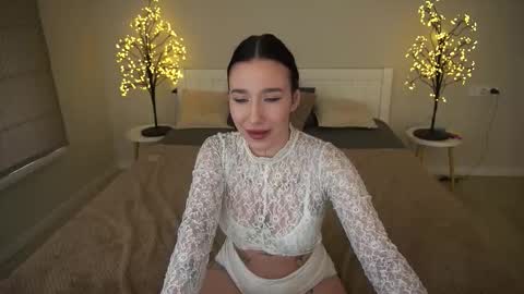 Nikki online show from September 23, 2025, 6:16 am