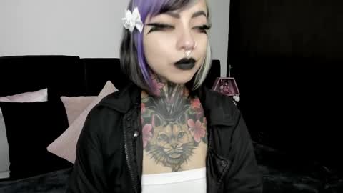 Nikki Ramone   online show from March 4, 2025, 8:35 am