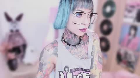 Nikki Ramone   online show from March 10, 2026, 10:20 am