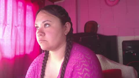 Snapshot of nikkirous_ chatting on July 2, 2026, 5:19 pm Nikkirous online show from July 2, 2026, 5:19 pm