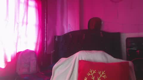 Snapshot of nikkirous_ chatting on July 3, 2026, 6:47 pm Nikkirous online show from July 3, 2026, 6:47 pm