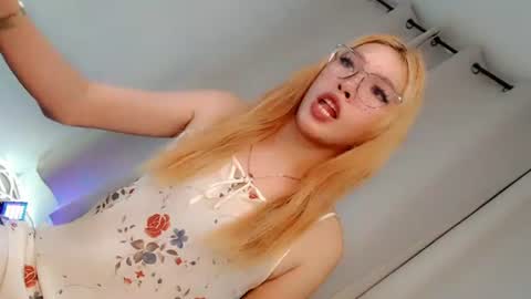 Snapshot of nikkita_hudson chatting on July 10, 2026, 6:54 pm nikkita_hudson online show from July 10, 2026, 6:54 pm