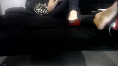 Snapshot of nikkkibabyyyy chatting on November 16, 2025, 6:24 pm Niquita Sparkles online show from November 16, 2025, 6:24 pm