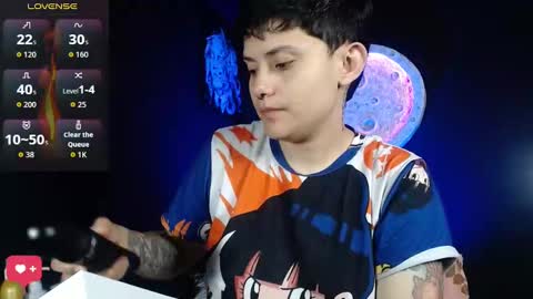 Nikky online show from September 18, 2025, 1:02 pm