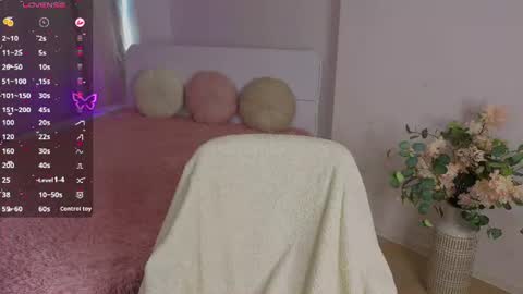 Snapshot of nikkyy_reed chatting on July 11, 2026, 6:05 am Nikky online show from July 11, 2026, 6:05 am