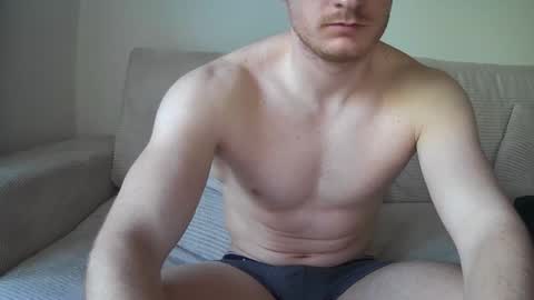 niklas_g online show from April 21, 2026, 5:28 pm