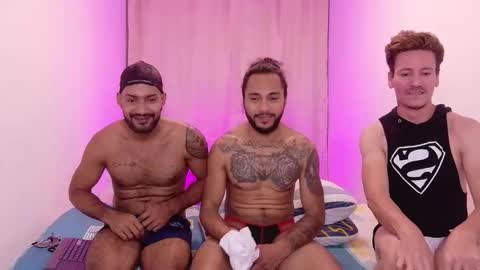 niko_roko online show from October 24, 2025, 5:26 am