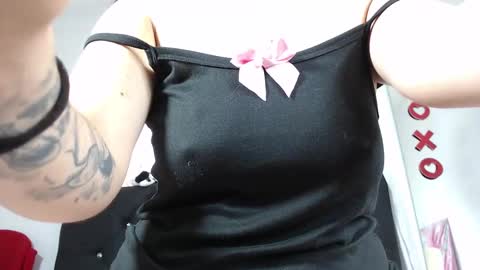 nikol_winick online show from March 4, 2025, 4:20 pm