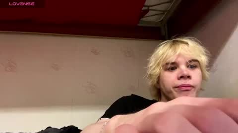 nikolasbucks online show from December 17, 2025, 9:32 pm