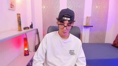    online show from October 17, 2025, 4:59 am