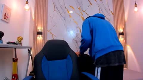    online show from January 11, 2026, 3:44 am