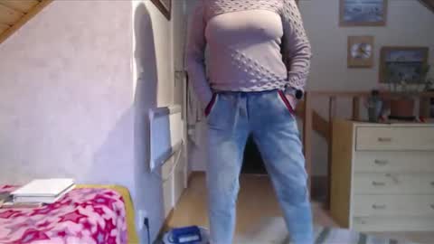 Nikole1 online show from February 7, 2026, 10:19 am