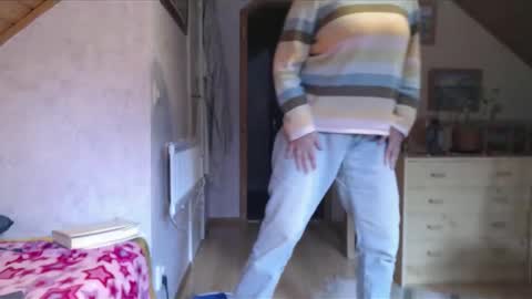 Nikole1 online show from April 3, 2026, 10:46 am