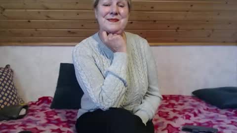 Nikole1 online show from April 18, 2026, 1:37 pm