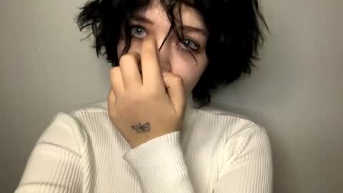 nikoli_naw online show from January 8, 2025, 7:03 pm