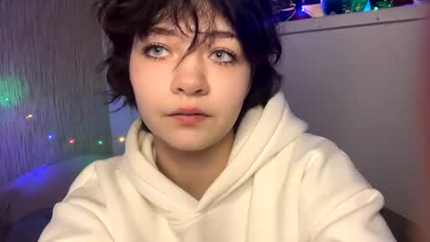 nikoli_naw online show from February 27, 2025, 8:09 pm