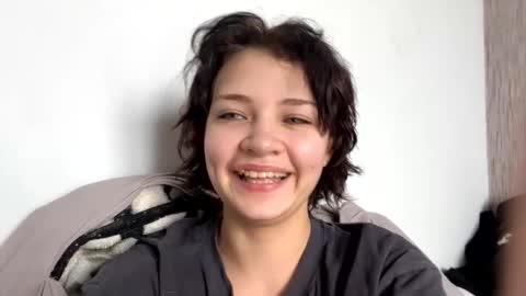 nikoli_naw online show from March 7, 2025, 7:52 am