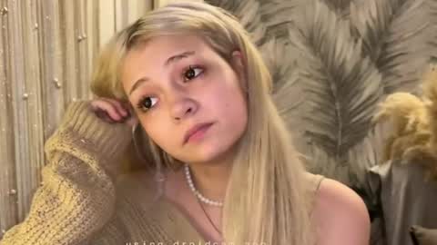 nikoli_naw online show from June 15, 2026, 6:43 pm