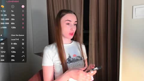 Snapshot of nikoll_s chatting on January 27, 2025, 6:30 am online show from January 27, 2025, 6:30 am