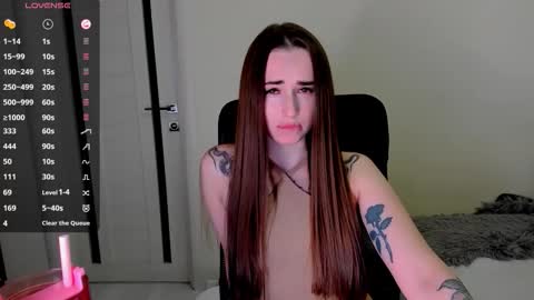 Snapshot of nikoll_s chatting on September 28, 2025, 3:45 am online show from September 28, 2025, 3:45 am