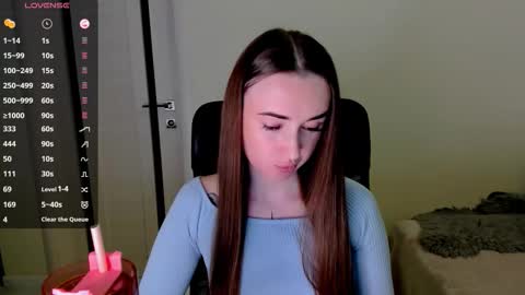 Snapshot of nikoll_s chatting on October 21, 2025, 3:40 am online show from October 21, 2025, 3:40 am