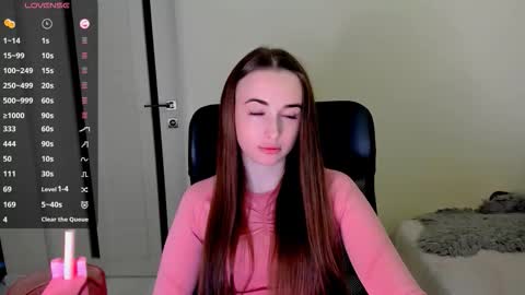 Snapshot of nikoll_s chatting on October 23, 2025, 4:45 am online show from October 23, 2025, 4:45 am