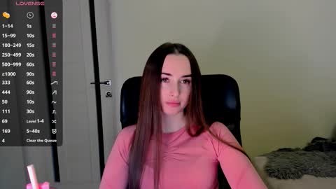 Snapshot of nikoll_s chatting on October 27, 2025, 6:17 am online show from October 27, 2025, 6:17 am