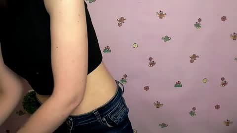 Nikolleta online show from October 28, 2025, 1:03 pm