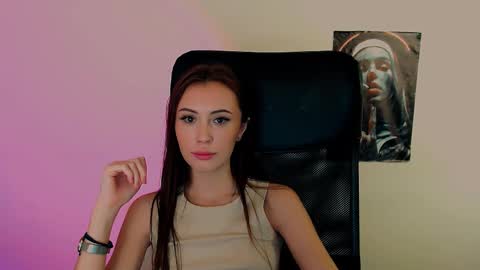 nikonara_ online show from March 5, 2025, 4:02 pm