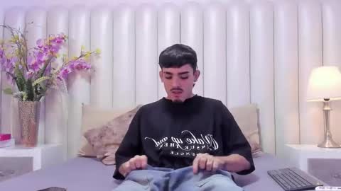 Snapshot of nikostone chatting on May 6, 2026, 4:52 am Niko Stone online show from May 6, 2026, 4:52 am