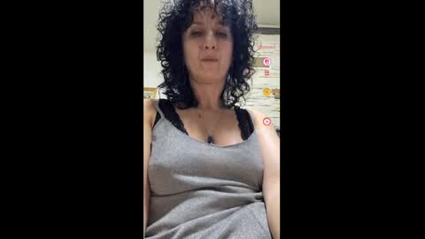 nikol online show from April 8, 2026, 7:25 pm