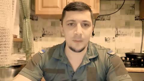 NikQRedhot online show from February 15, 2026, 7:54 pm