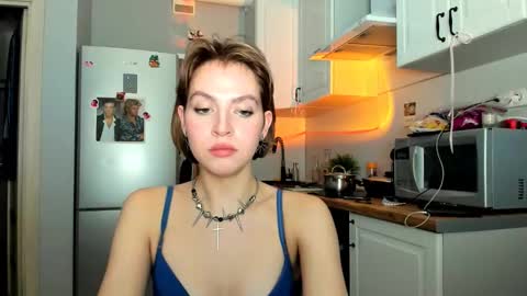 Veronica online show from March 2, 2025, 6:19 pm