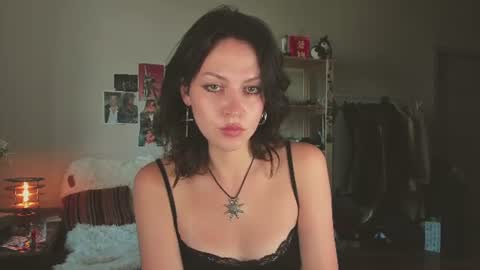 Veronica online show from July 19, 2026, 2:32 pm