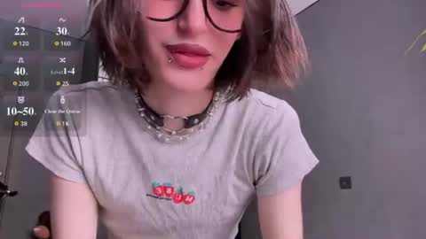 Snapshot of niky_long chatting on June 13, 2026, 10:02 am Niky online show from June 13, 2026, 10:02 am